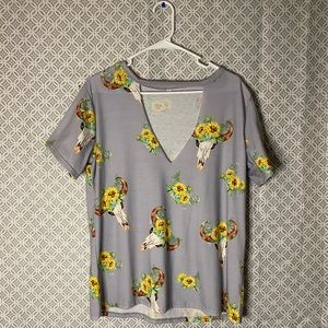Gray top size large